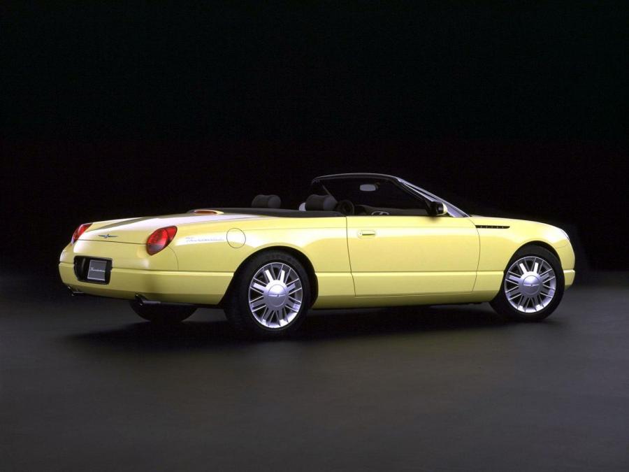  Ford Thunderbird Concept 2000 года  (фото 4 из 11)